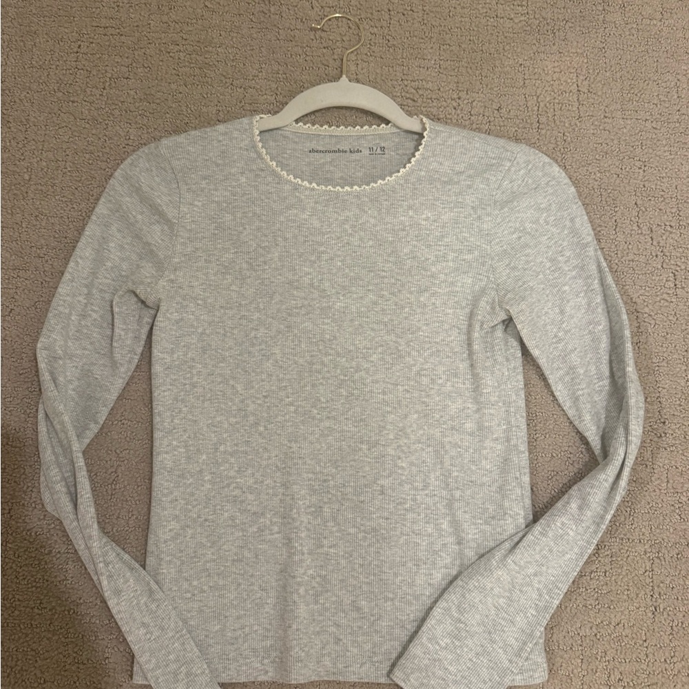 Abercrombie Kids Light Gray Long Sleeve Top